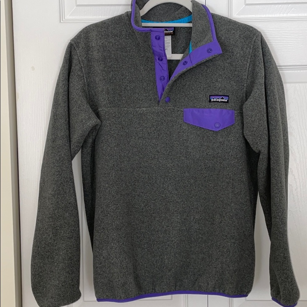 Women’s Patagonia Fleece Pullover. Size Small